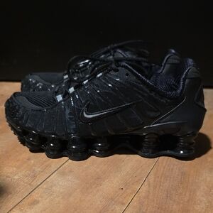 Nike Shox TL Black Athletic Shoes